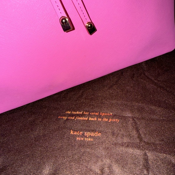 Kate Spade Fuchsia Tote with Bow Detail GREAT CONDITION with dust cover - Picture 8 of 14